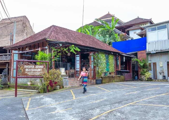 Bhuana Agung And Restaurant Alojamento de Acomodação e Pequeno-almoço 3*