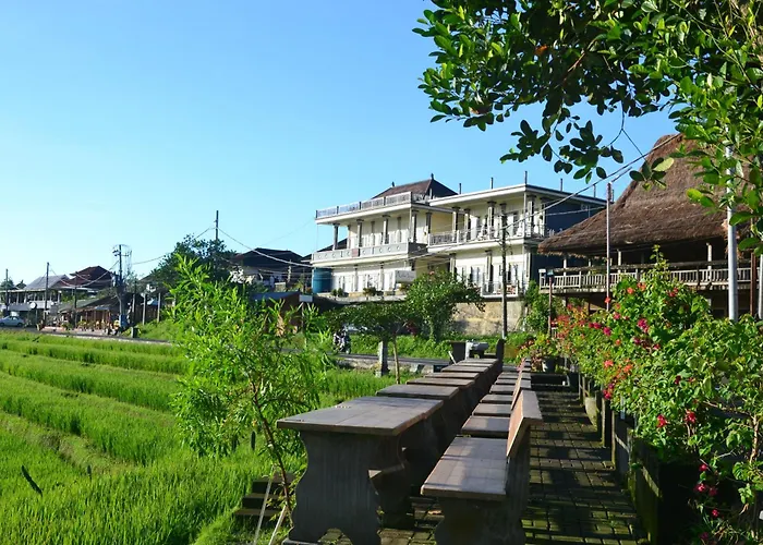 Bhuana Agung And Restaurant 3*