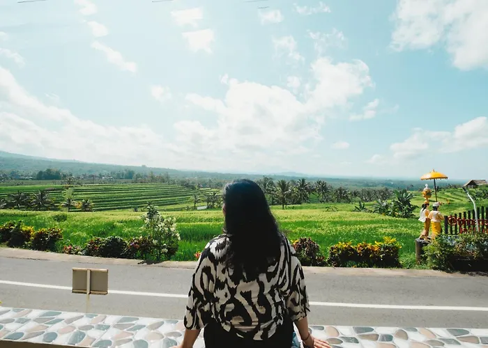 Bhuana Agung And Restaurant ベッド・アンド・ブレックファスト 3*